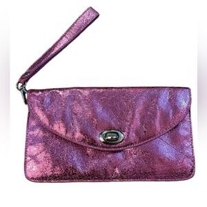 Sorial New York Holiday Wristlet metallic sparkly Pink